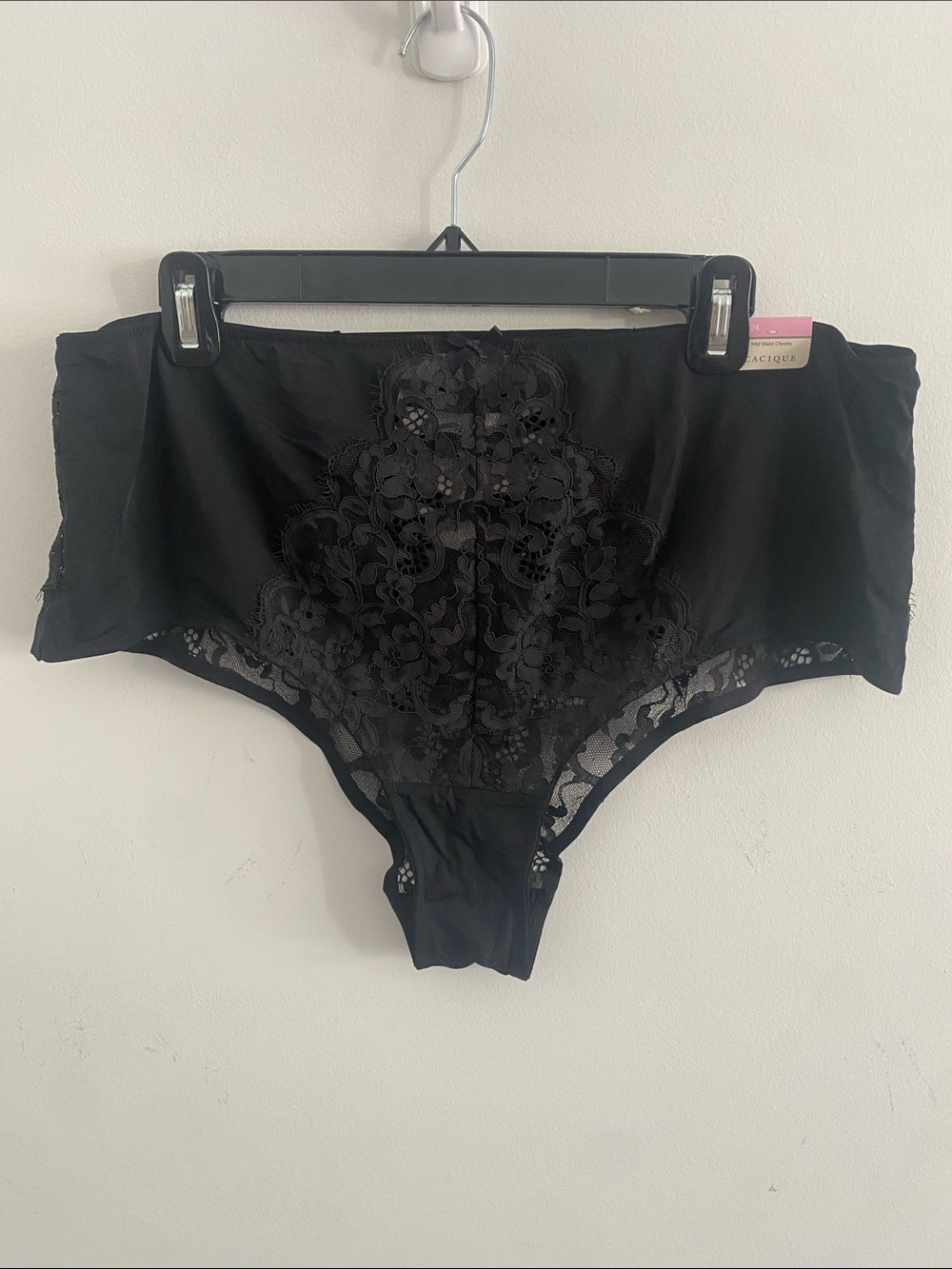 Cacique Mid Rise Cheeky Lace Back Panties Sz 22/24